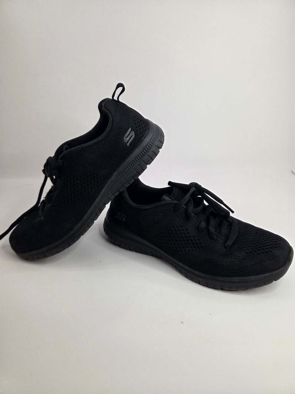 Skechers Virtue Athletic Sneakers Black